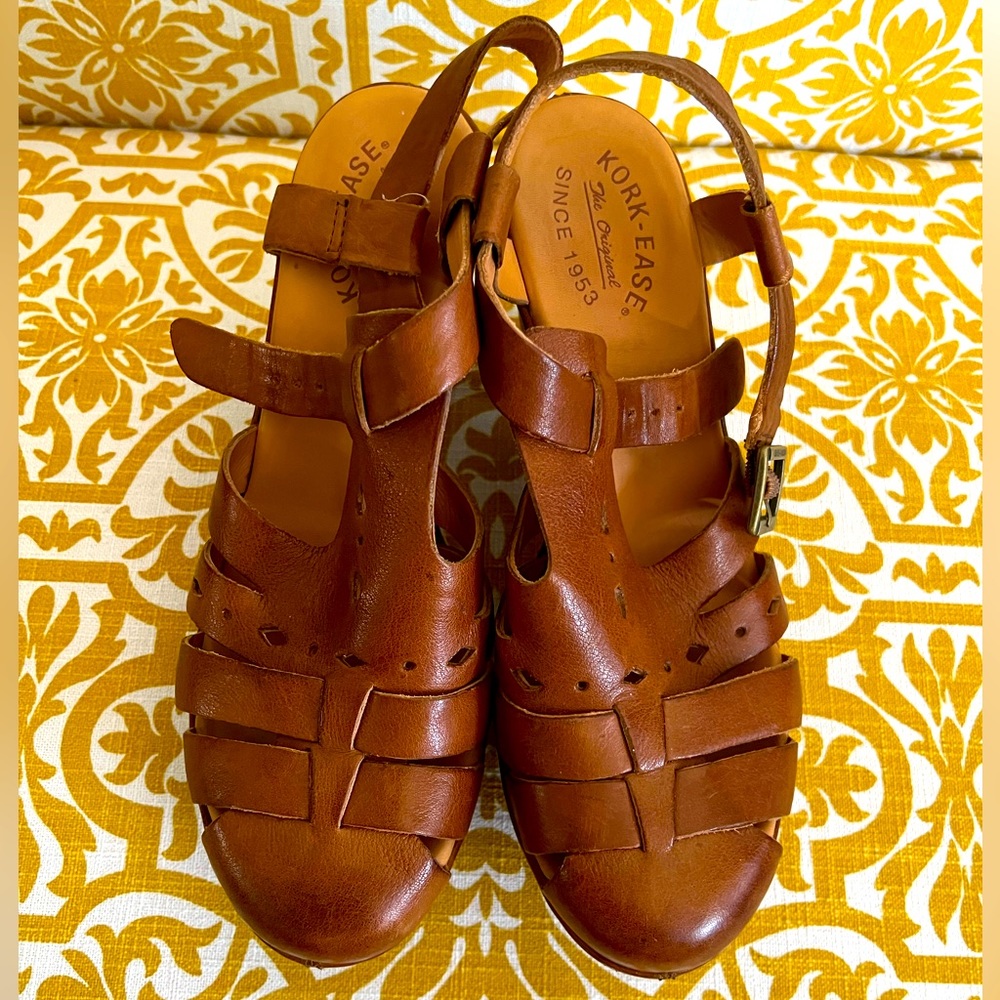 Kork-Ease platform